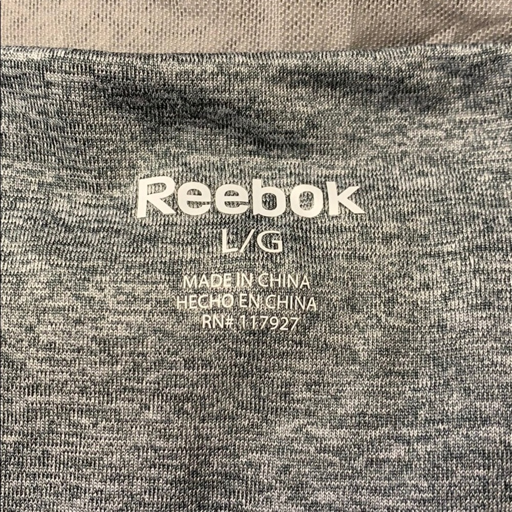 Reebok Top - Picture 4 of 6